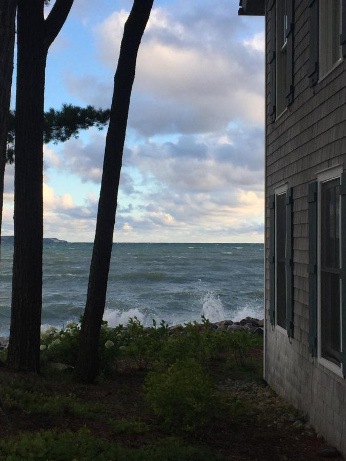 The Spring Lighthouse B&B Elk Rapids Esterno foto